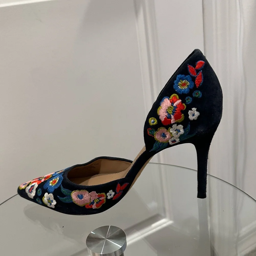 Tory Burch Rosemont Embroidered d'Orsay Pump Heels in Navy Blue, size 6.5